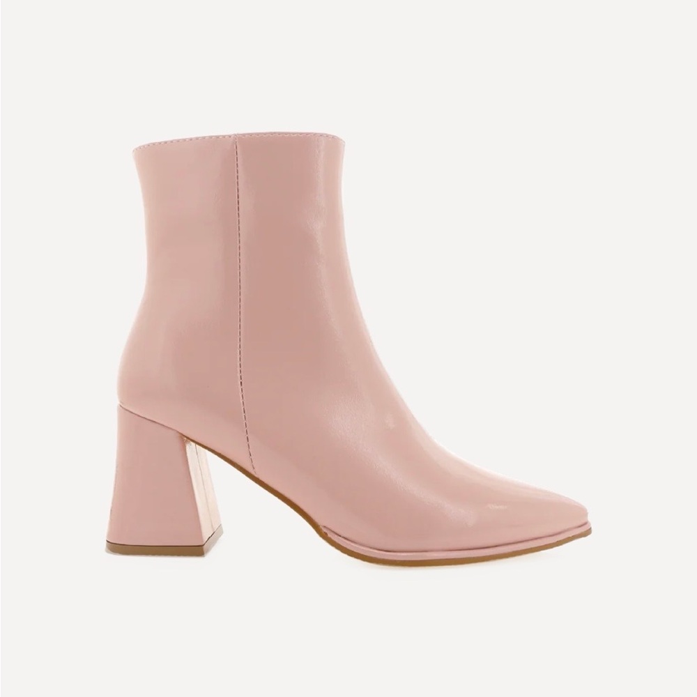 Caden Crinkle Boots Billini